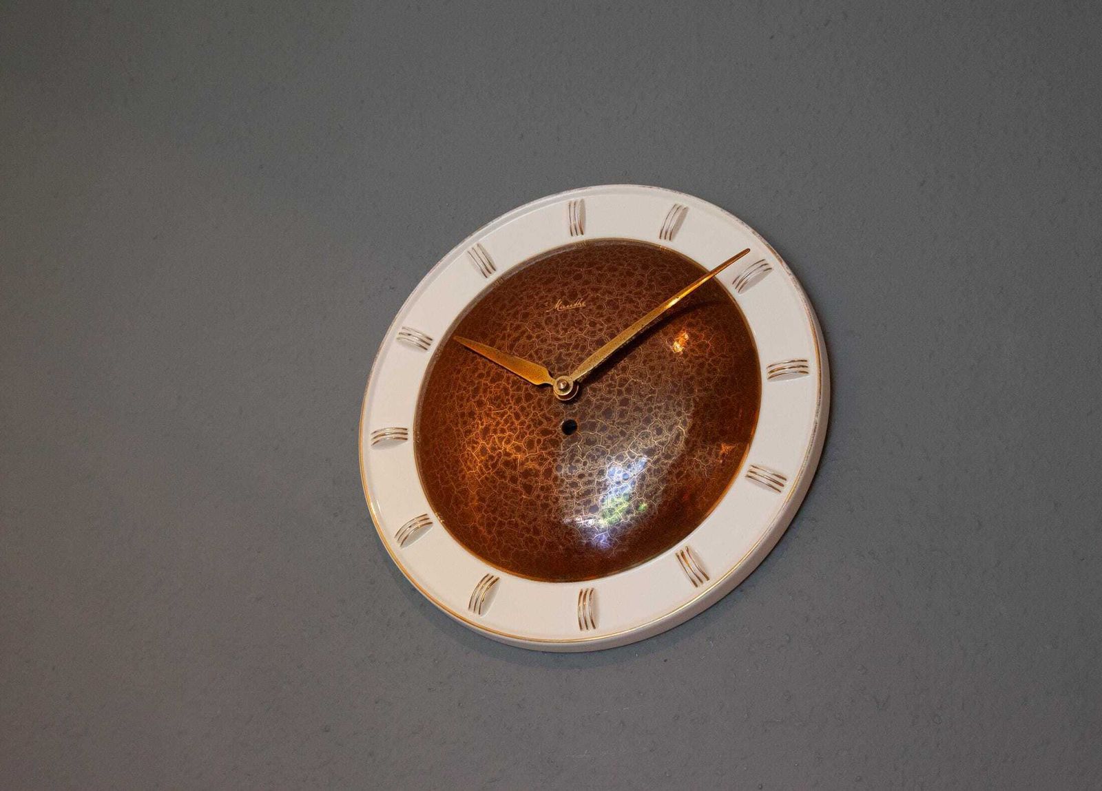 photo buy Mauthe Art Deco Keramische Wandklok Modernisme Bauhaus Mid Century MCM jaren 1940 jaren 1950 Keuken Goud