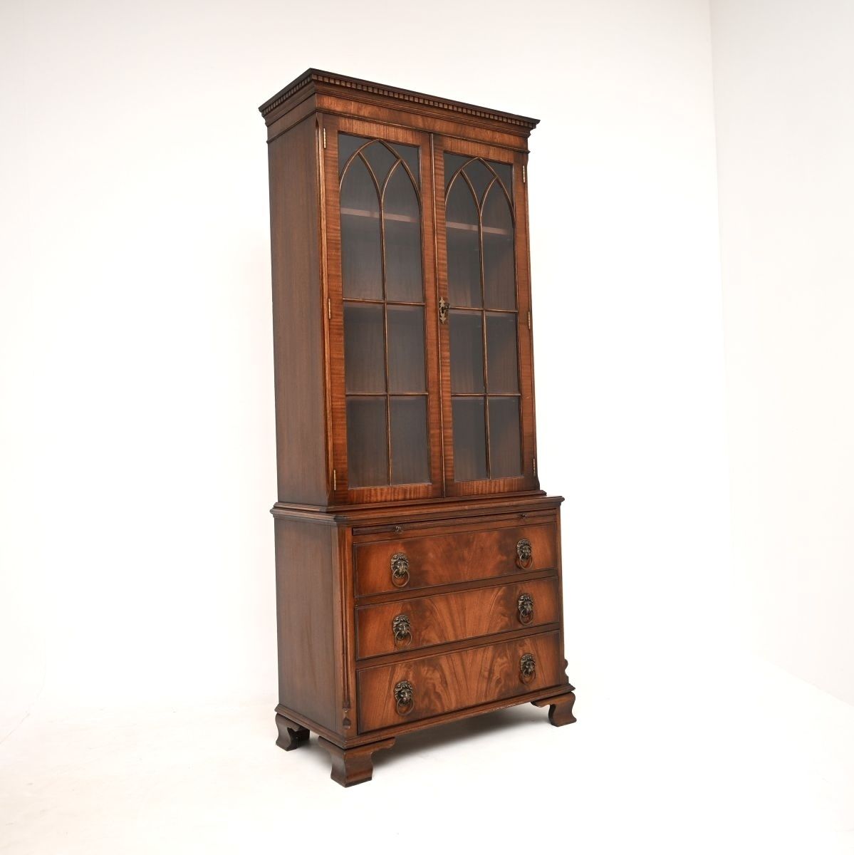 photo furniture Antique Georgian Style Mahogany Bookcase