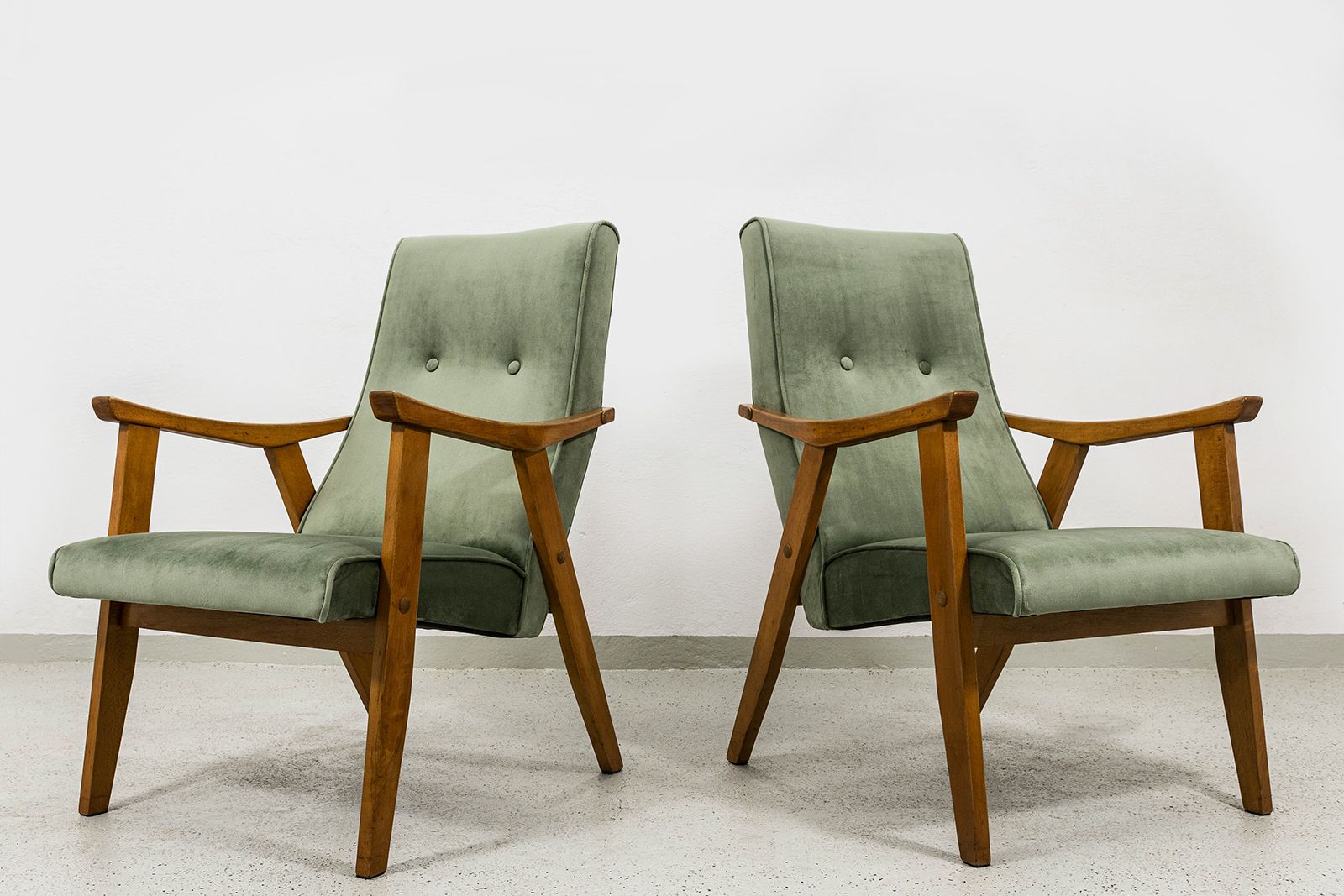 Mid-Century Fauteuils van Edmund Homa GFM-18, Polen, jaren 1960, set van 2 photo furniture