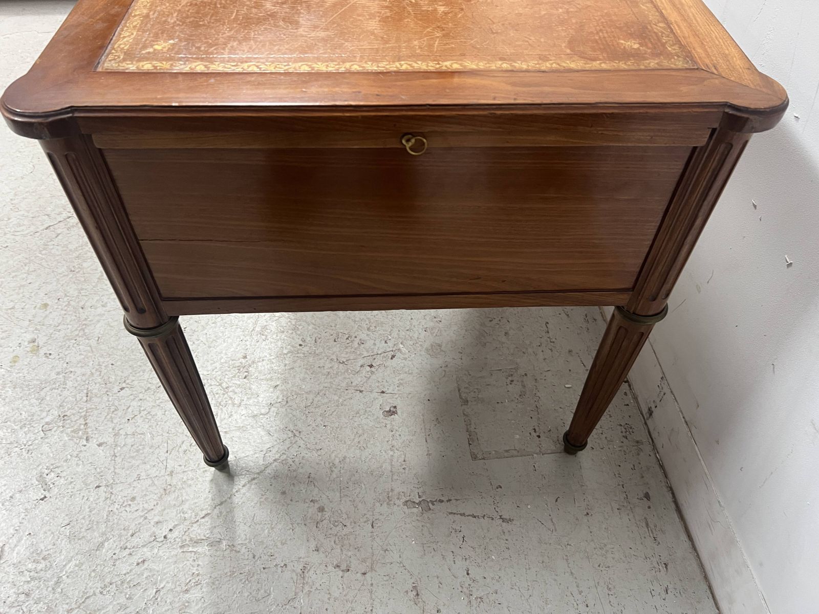 Louis XVI Style Walnut Desk From The Late 19th Century. photo 1924.0