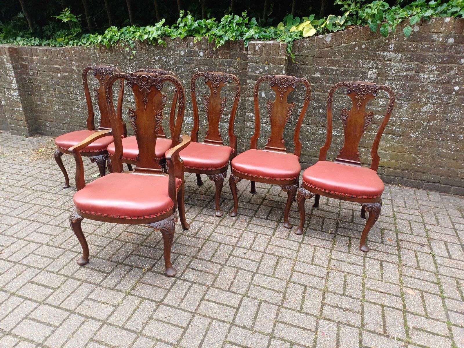 Set Of 6 Imposing Antique Style Mahogany Dining Chairs Queen Anne Chippendale Carvers Carved Cabriole Legs Red Seats