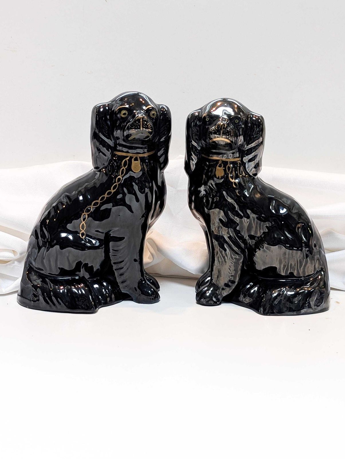 Staffordshire Pottery Mantle Black Jackfield Spaniel Dogs Pair photo furniture