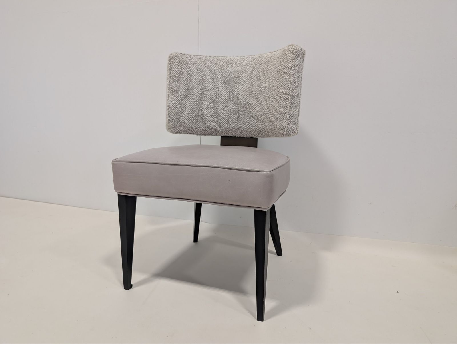 photo vinterior Rupert Bevan Lafon Occasional Chair
