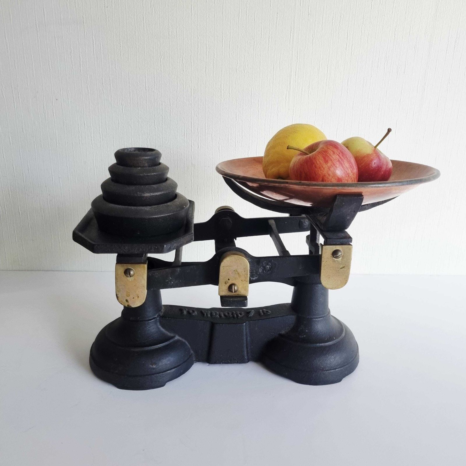 Vintage Cast Iron Kitchen Scales, Complete Set With Weights And Copper Pan, Antique Style Farmhouse Decor