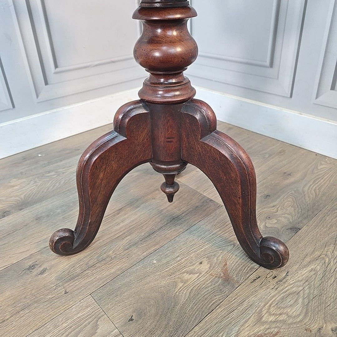 photo furniture Antique Victorian Occasional Table Round Torchere Plant Stand Wine Lamp Wooden