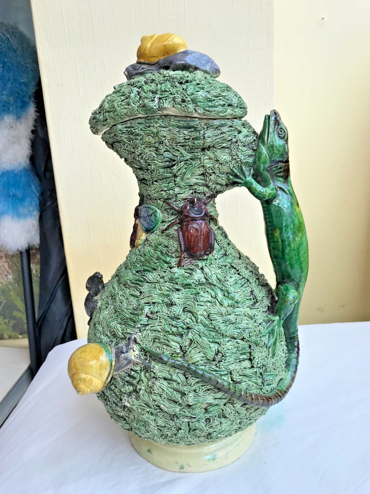 19th Century Portugese Mafra Majolica Pallisy Ewer And Cover
