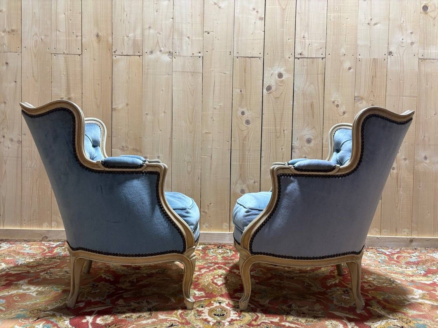 Pair Of Blue Bergères In Louis XV Style photo 485.0