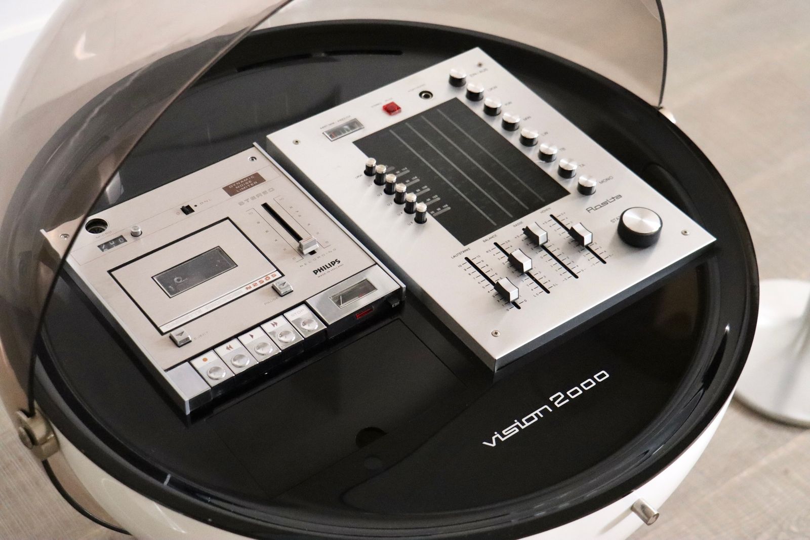 Rosita Vision 2000 Hi Fi System Grundig Audiorama Speakers Thilo Oerke 1970s photo furniture