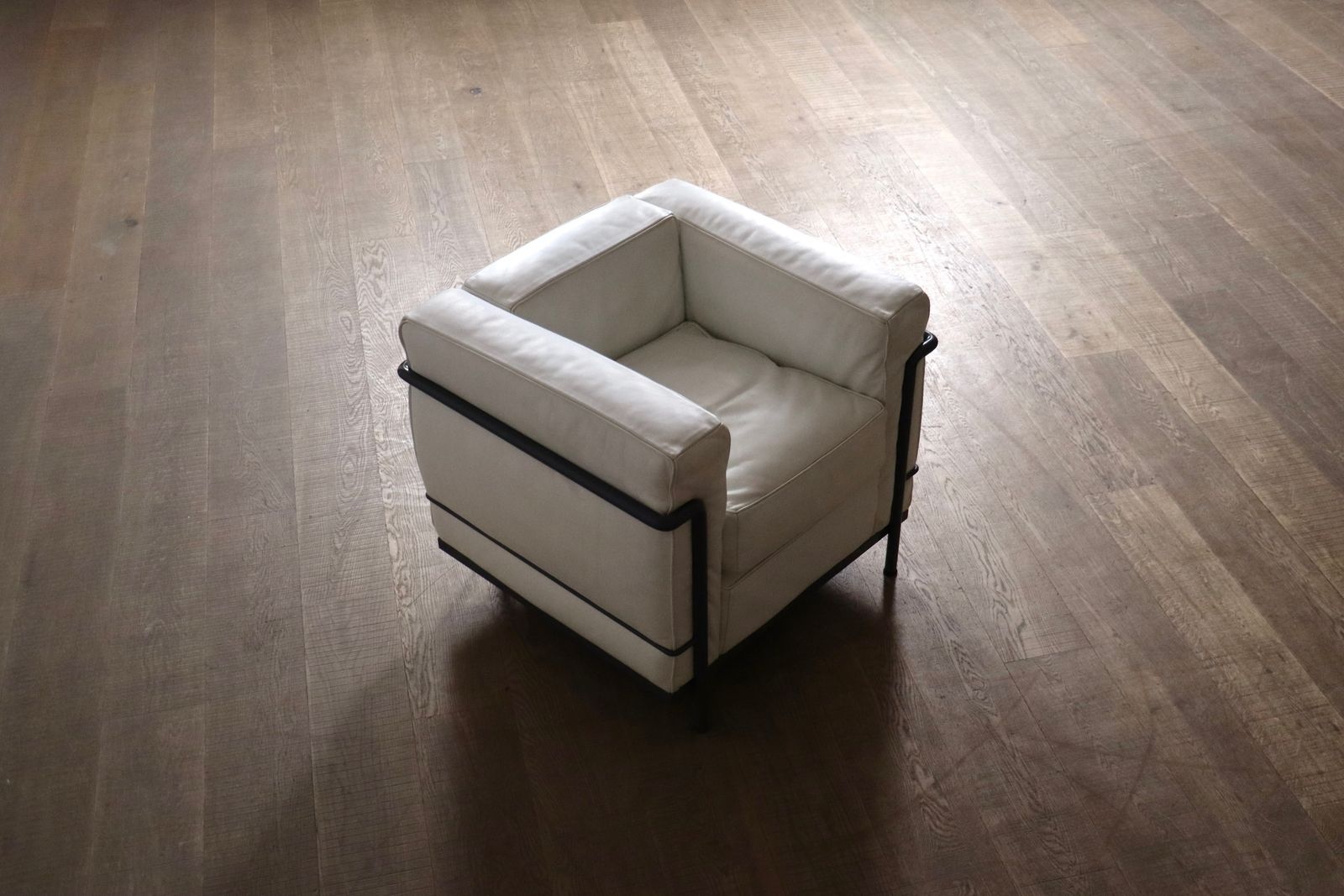 Furniture Vintage Cassina Lc2 Lounge Chair By Charlotte Perriand And Le Corbusier photo
