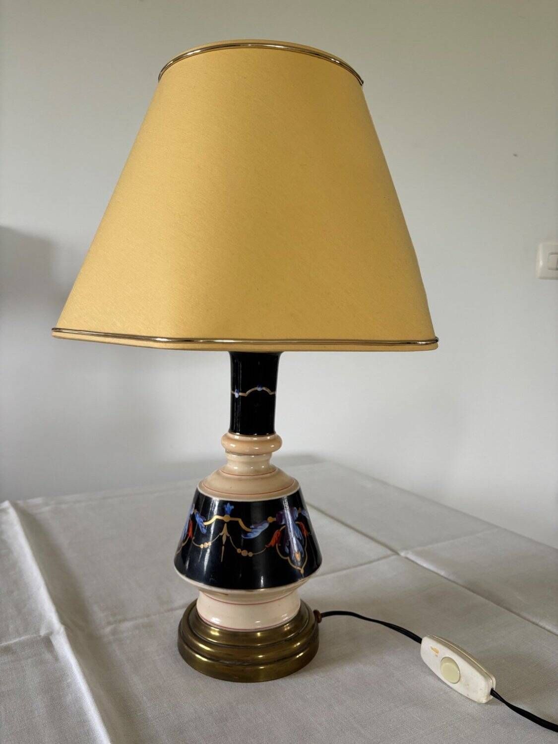 Art Deco Table Lamp In Glazed And Gilded Porcelain, 20th Century photo furniture