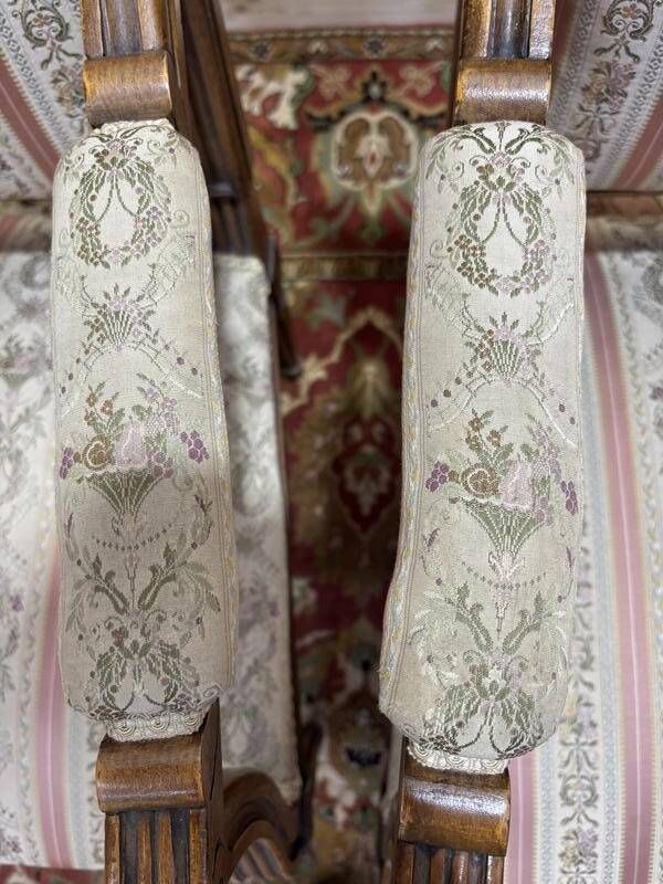 photo furniture Pair Of Louis XVI Style Armchairs