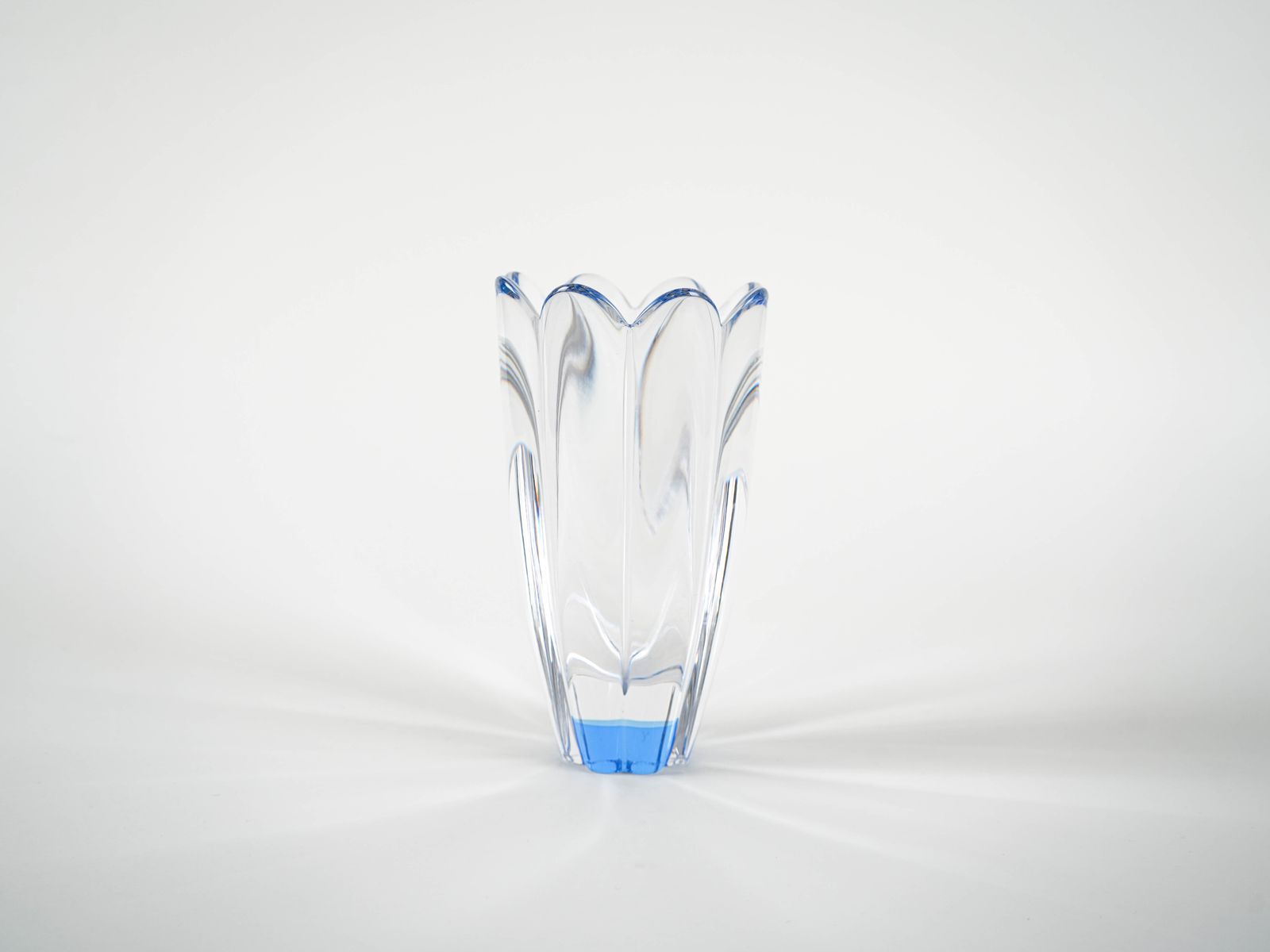 Mayflower Glazen Vaas, Zweeds Design, Jaren 1960, Ontwerper: Jan Johansson, Fabrikant: Orrefors photo Woonaccessoires