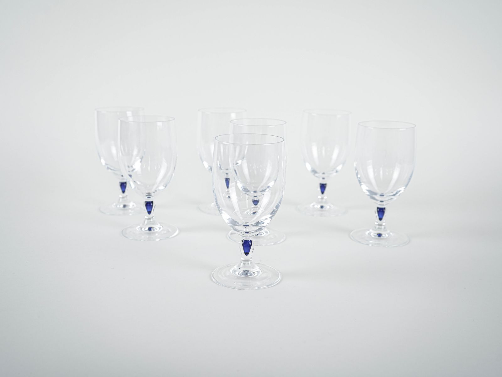 Lot de verres Venise Saphir, design français, années 1970, fabriqués par Cristal d'Arques photo for sale