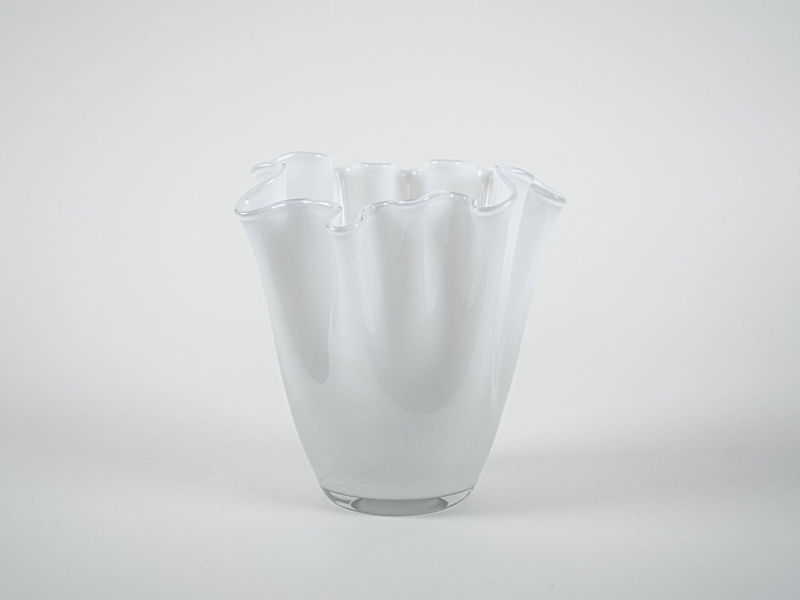 Vase blanc, design danois, années 1970, fabriqué au Danemark photo Décoration