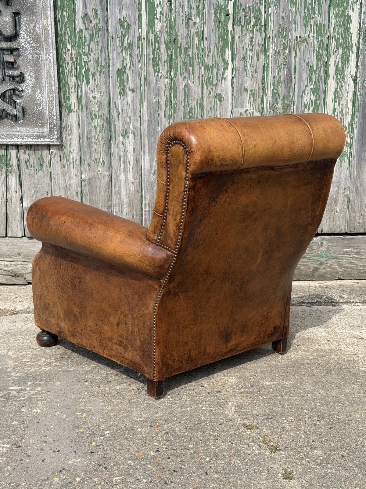 Vintage Luxury Comfortable Leather Club Armchair Lounge/Office photo buy