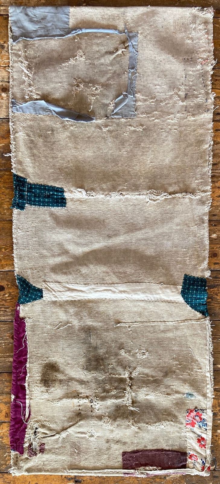 photo vintage Antiek Chinees Khotan-zadeltasje 1,22 m x 0,50 m