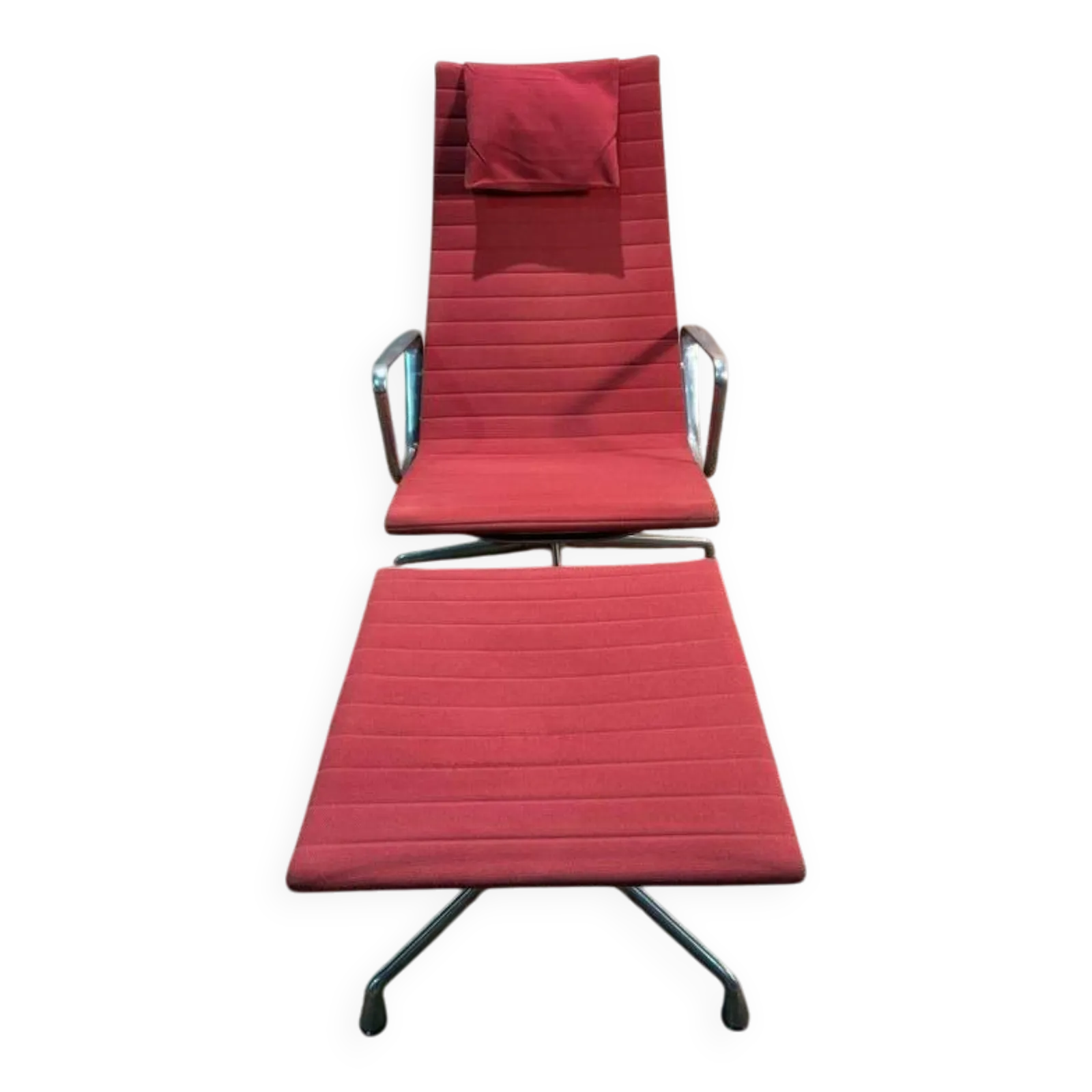 Charles Eames Bauhaus Aluminum Armchair And Ottoman photo furniture