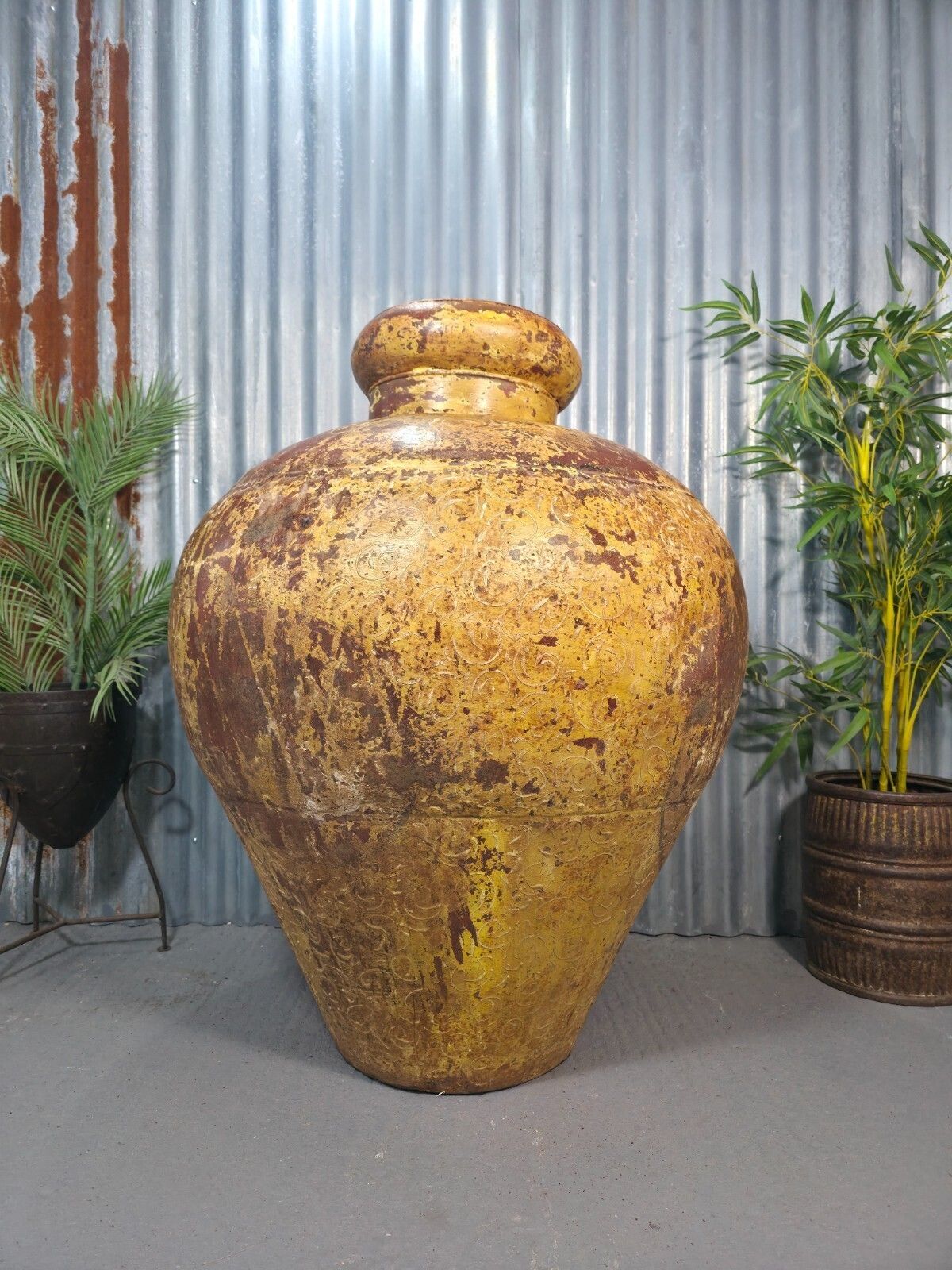 Giant Xl Unique Indian Hand Made Metal Water Carrier Vase Urn Water Feature photo furniture