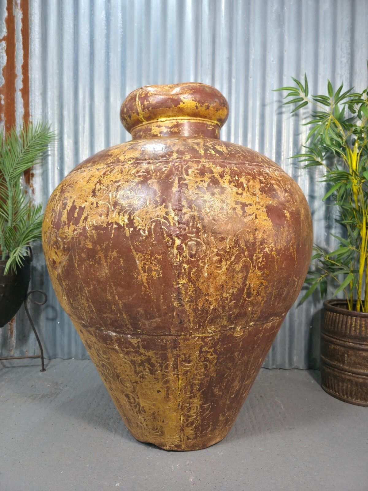Giant Xl Unique Indian Hand Made Metal Water Carrier Vase Urn Water Feature photo buy