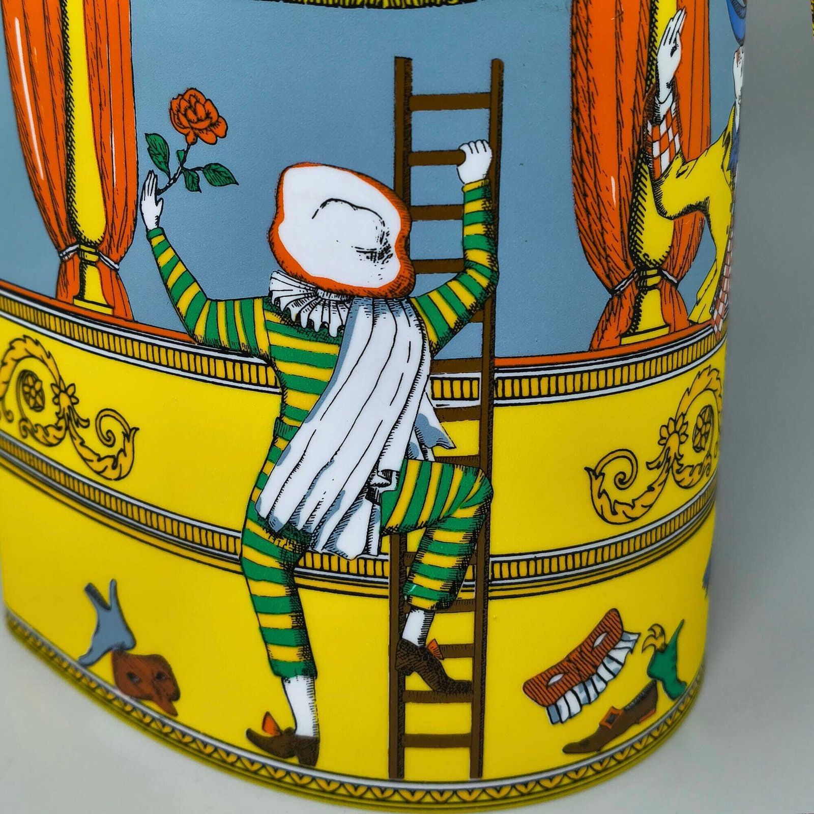 photo vinterior Lampe de table « Commedia Dell'Arte » années 1990, par Piero Fornasetti pour Antonangeli.