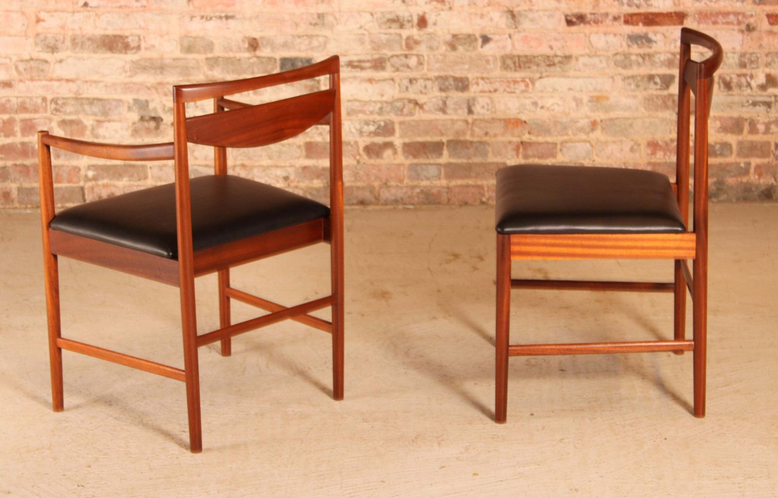 photo furniture Set Of 6 Mid Century Teak Dining Chairs By McIntosh, Circa 1960s