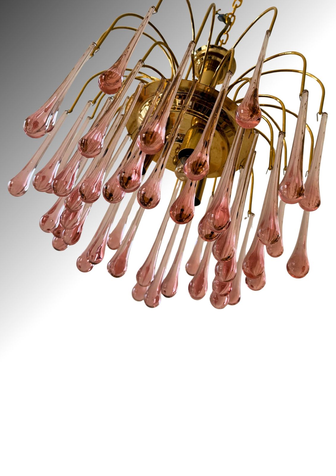 1970s Italian Murano Pink Glass Teardrop Chandelier With Brass Frame photo vinterior
