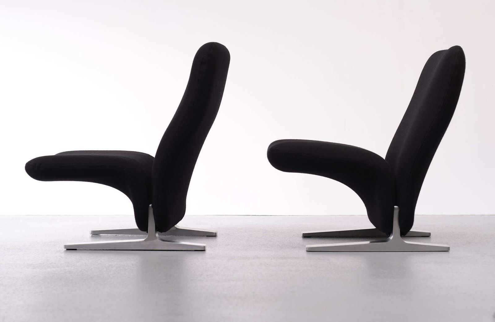 photo vinterior F780 Concorde Lounge Chairs van Pierre Paulin voor Artifort, opnieuw bekleed