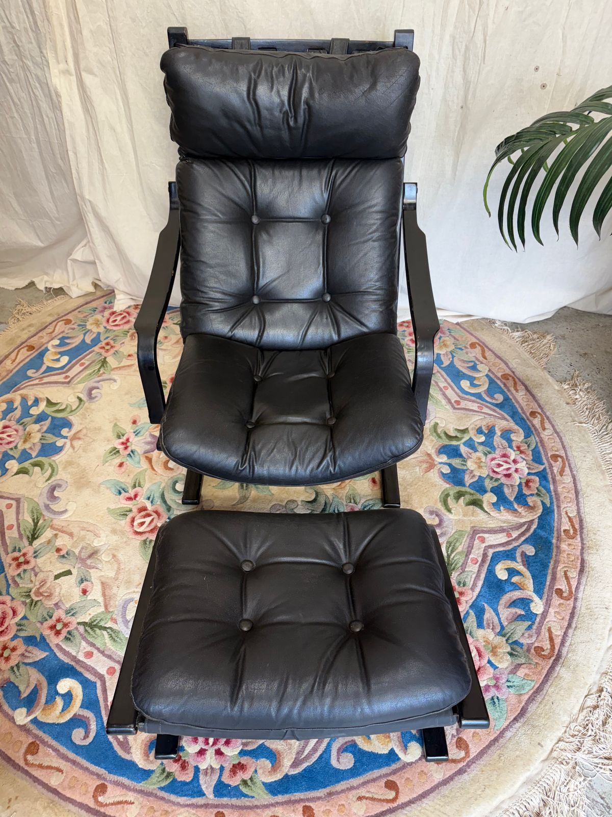 Danish Style Retro Chair And Footstool Siesta Lounge Chair photo Furniture