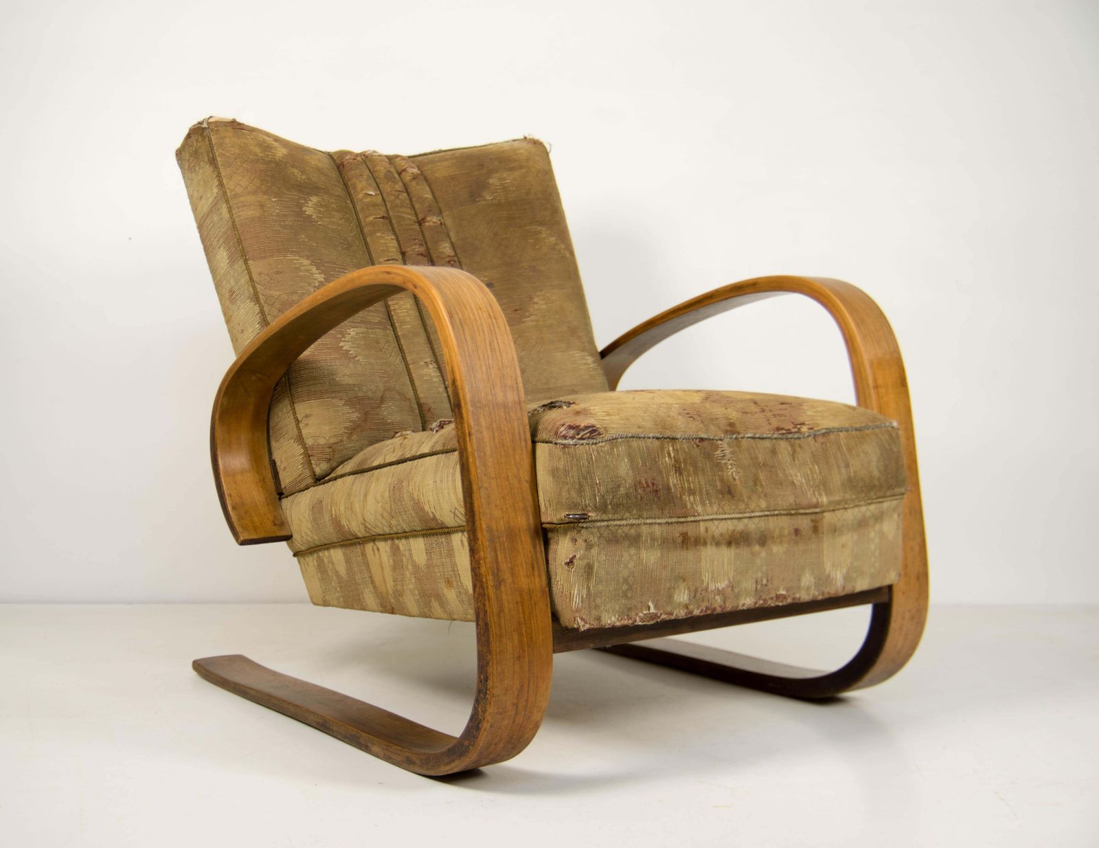 Fauteuil Tank par Miroslav Navratil, bois courbé lamellé, années 1930 photo furniture