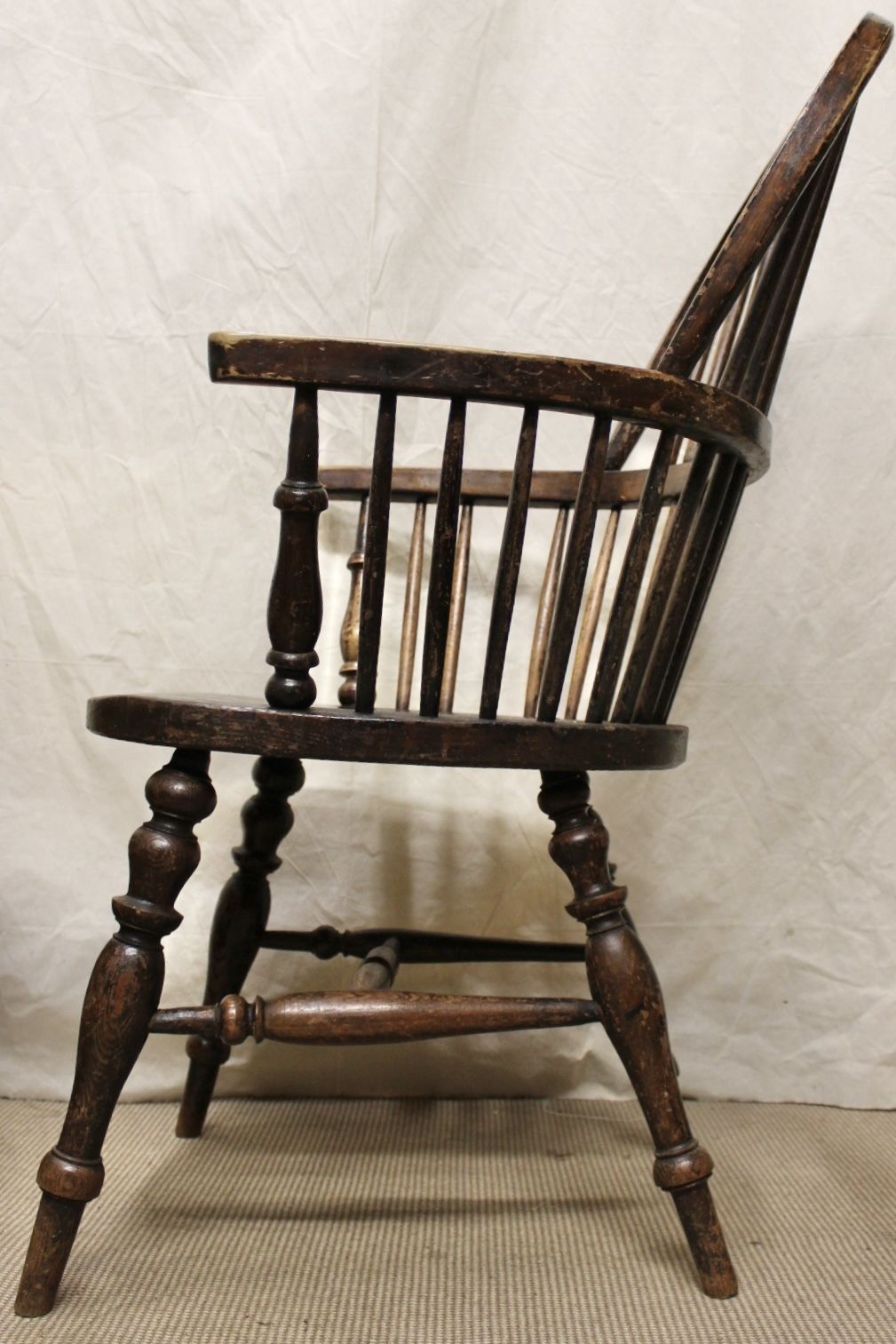 photo furniture Antique Windsor Beech And Elm Windsor Armchair Chair Victorian Accent Chair