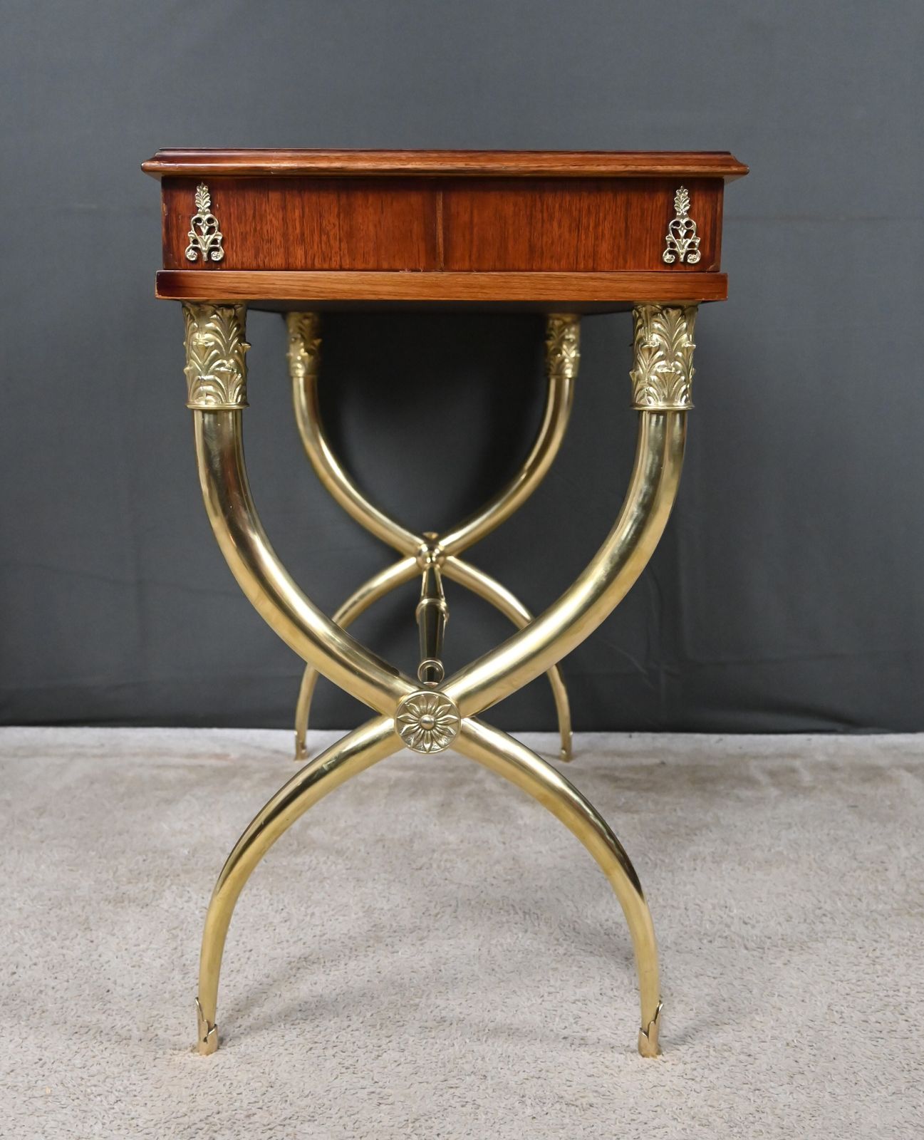 photo vintage Mahogany Veneer Console Table, Empire Style – First Half Of The 20th Century
