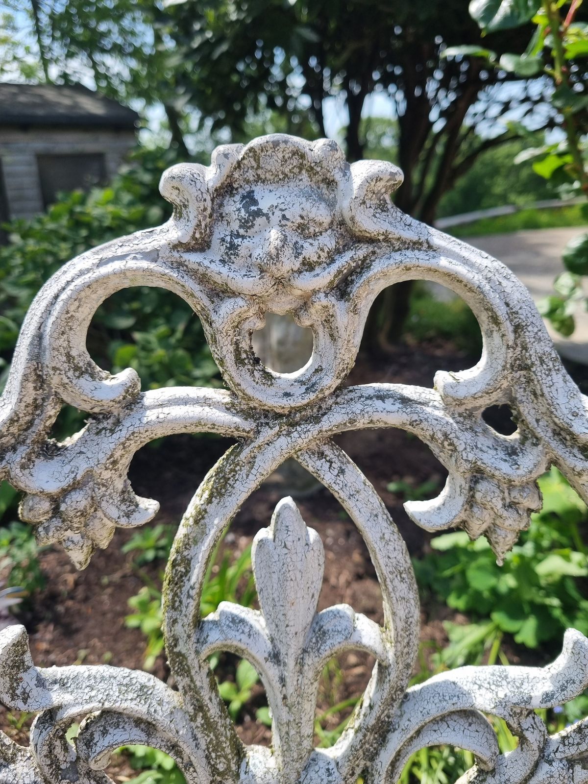 Four Elegant Victorian Cast Iron Garden Chairs C. 1880 photo for sale