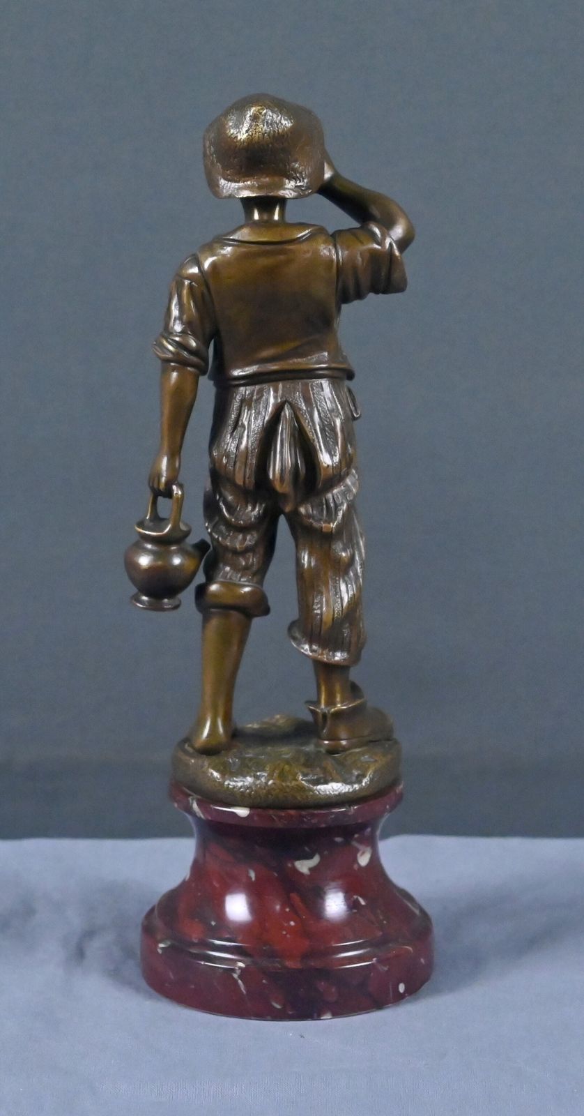photo vinterior Bronze Sculpture "The Little Water Carrier" Signed Dubois – Late 19th Century