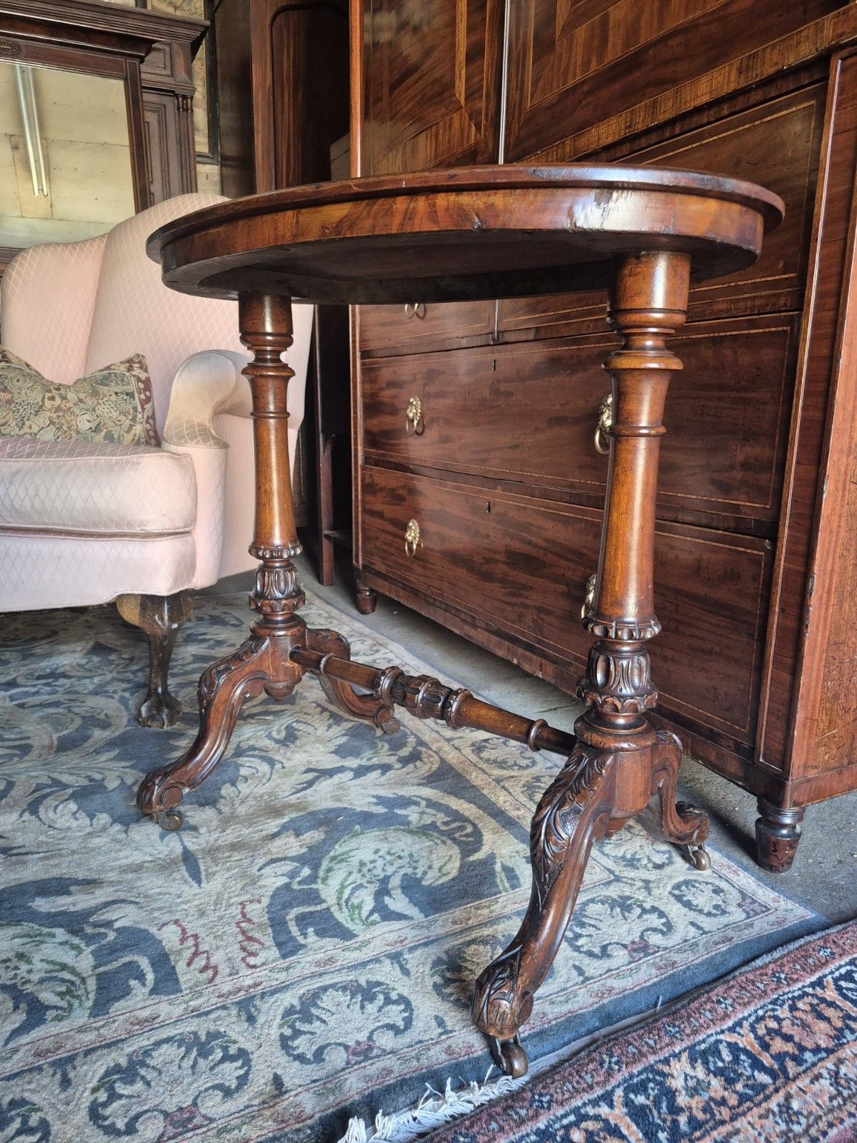 Fabulous Quality Early Victorian Burr Walnut Quater Veneered Oval Top Lamp Table