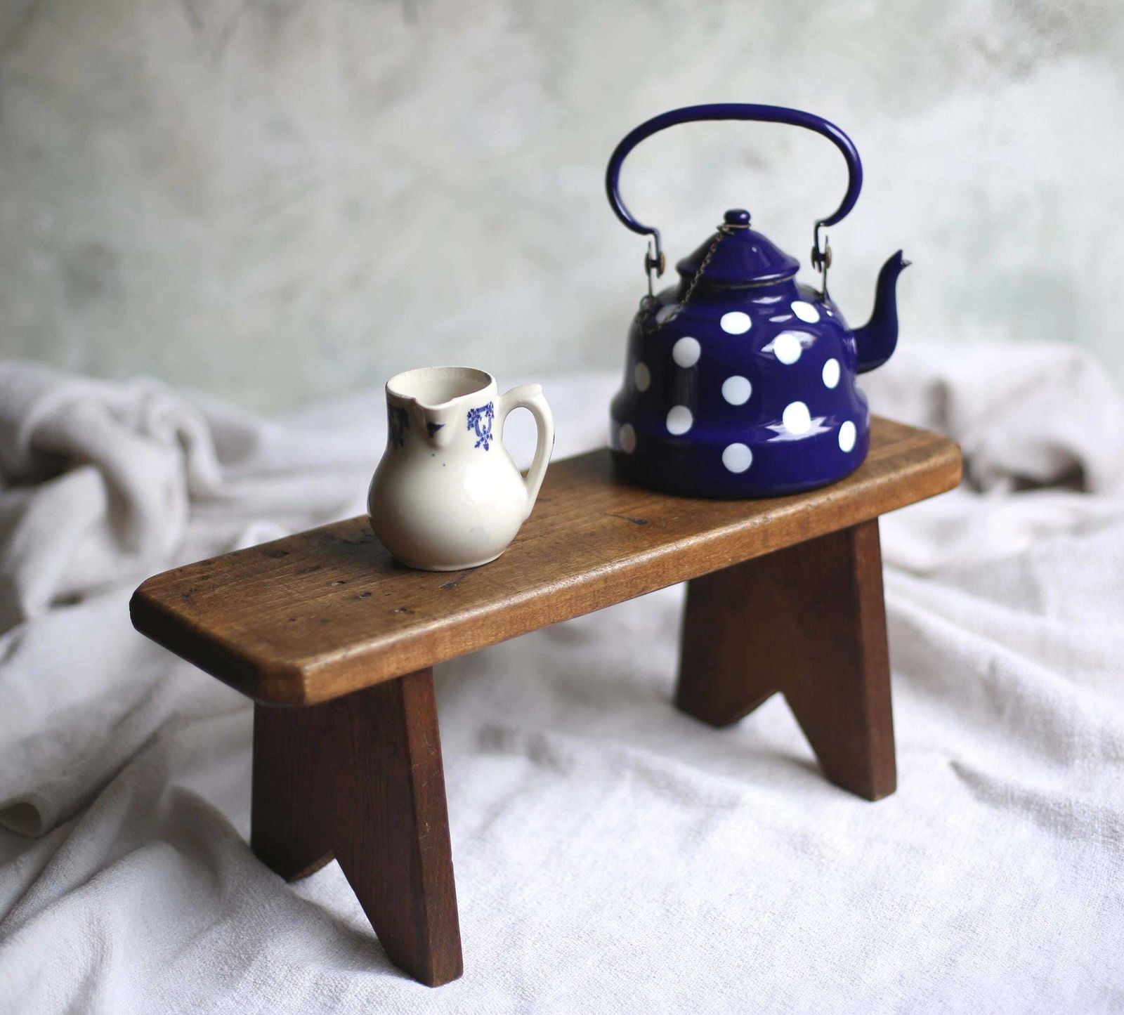 Primitive French Wooden Bench Low Stool Rustic Wooden Table Riser Antique Footstool photo vinterior