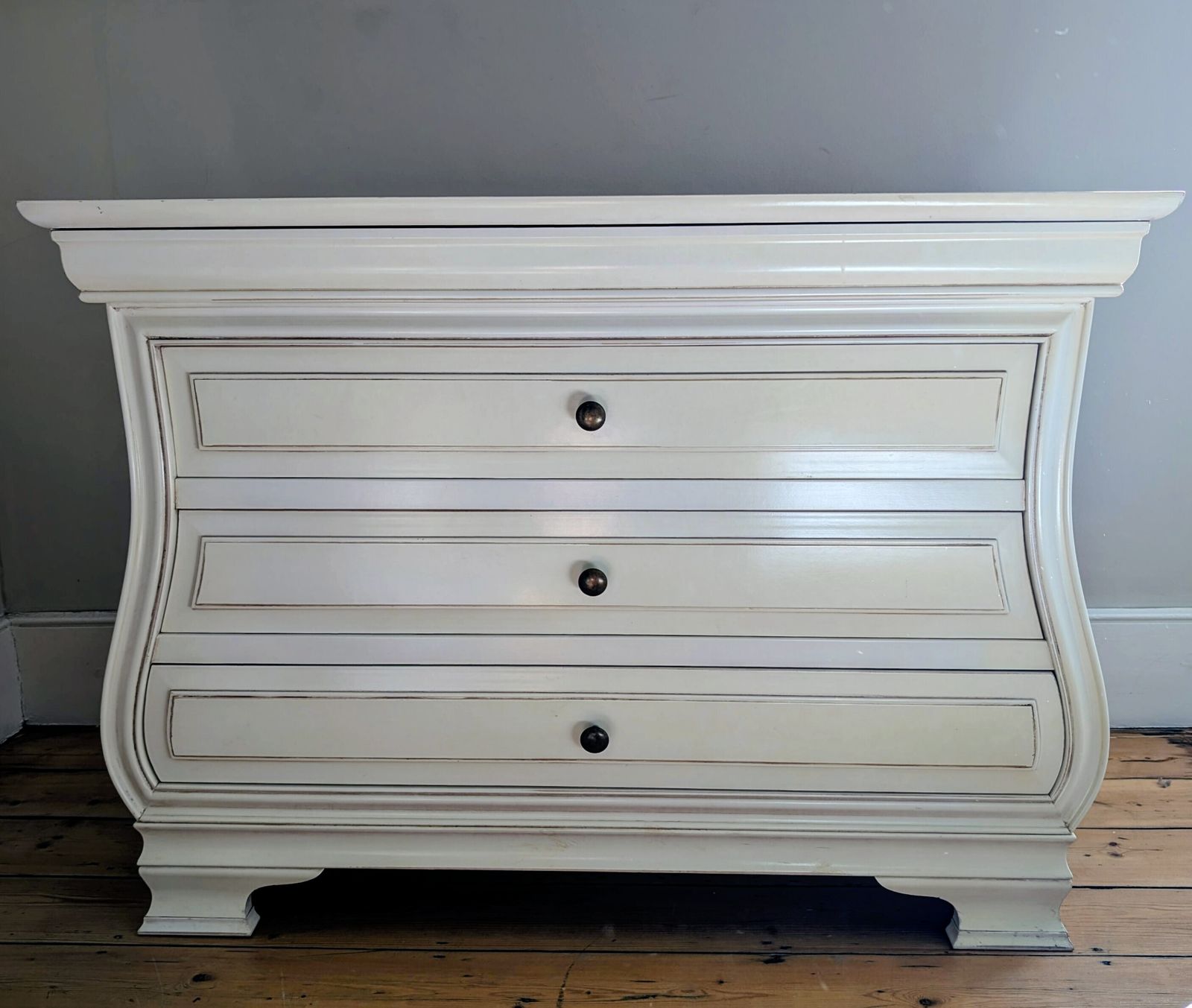And So To Bed Bombe Chest Of Drawers / Luxury Painted Chest