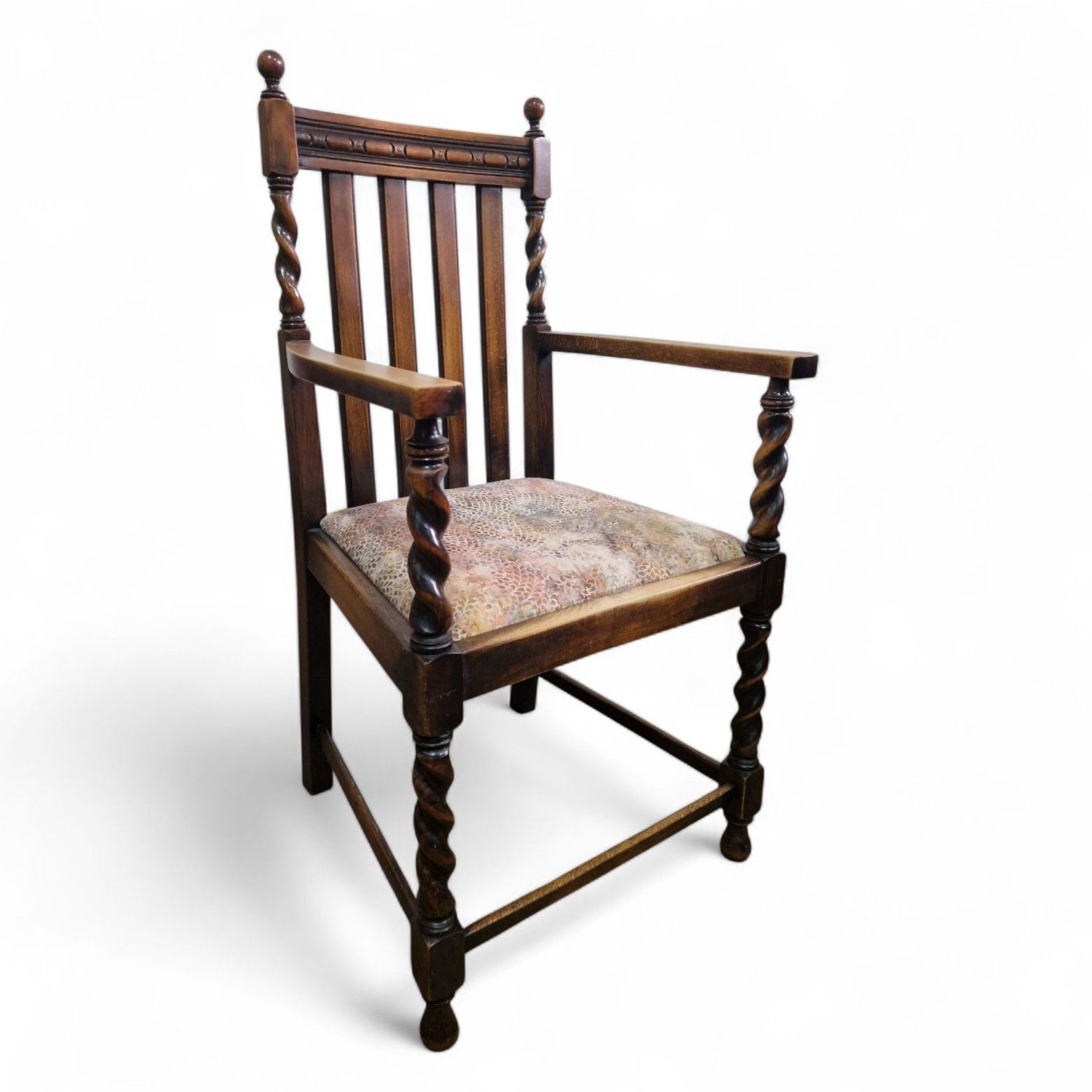 photo vintage Antique Oak Barley Twist Carver Chair Farmhouse Armchair Spiral Turned Chair