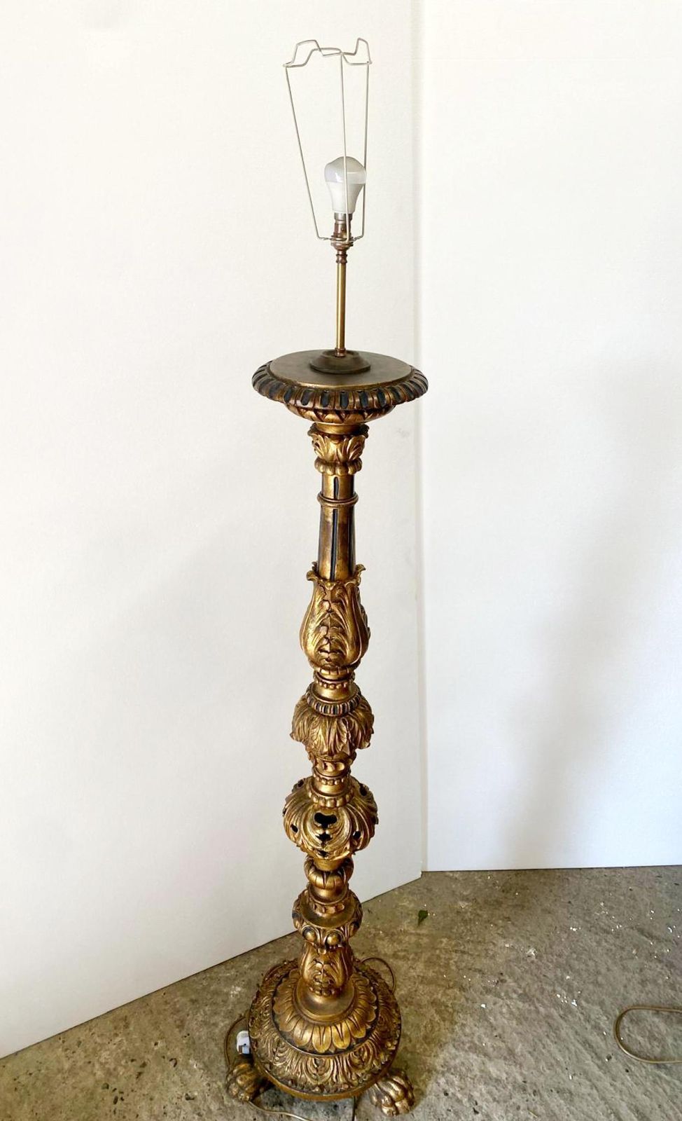 Lighting Pair Florentine Lamps Floor Light Carved Giltwood Baroque. photo