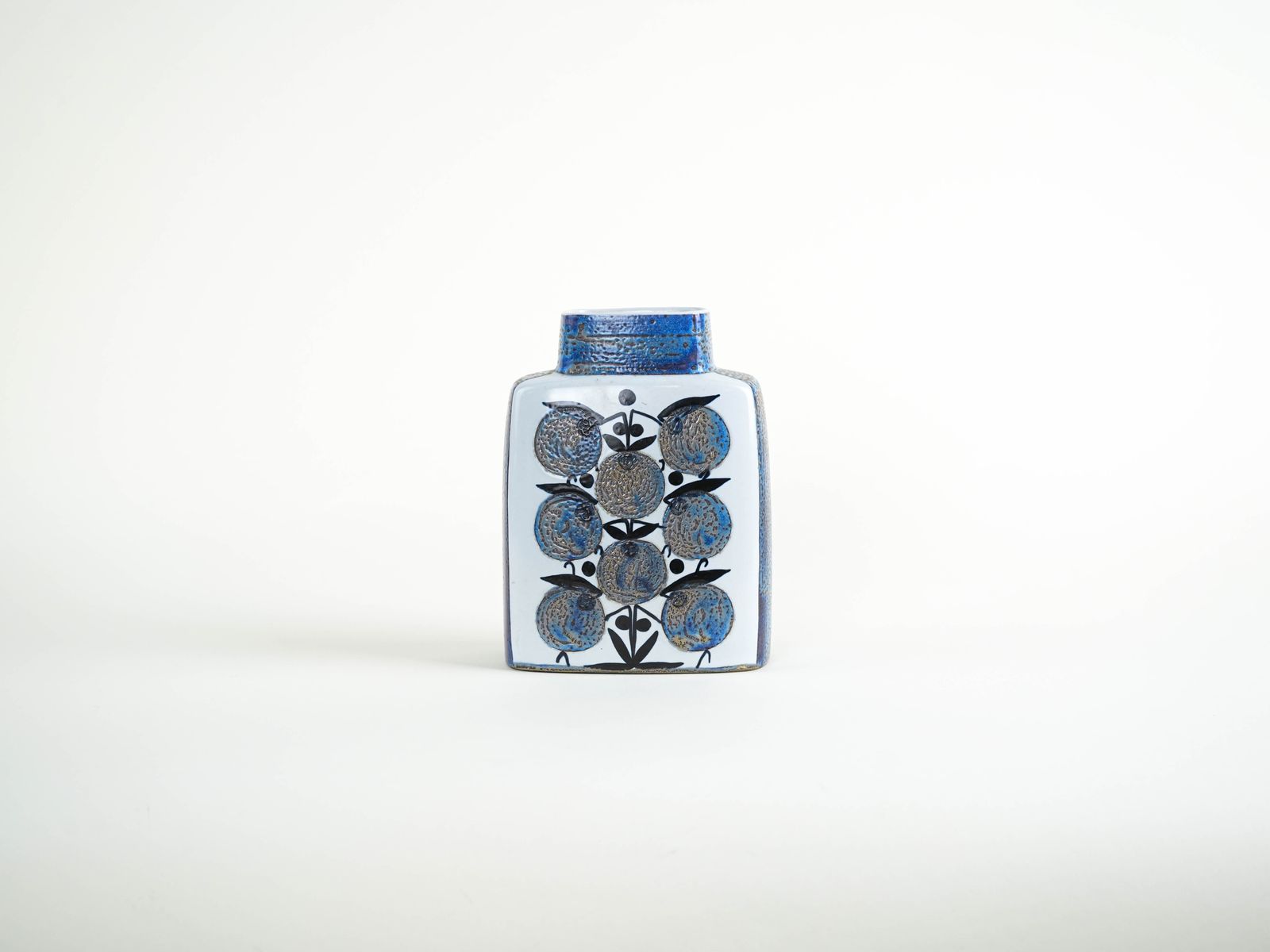 Vase en céramique, design danois, années 1960, fabriqué par Aluminia photo for sale