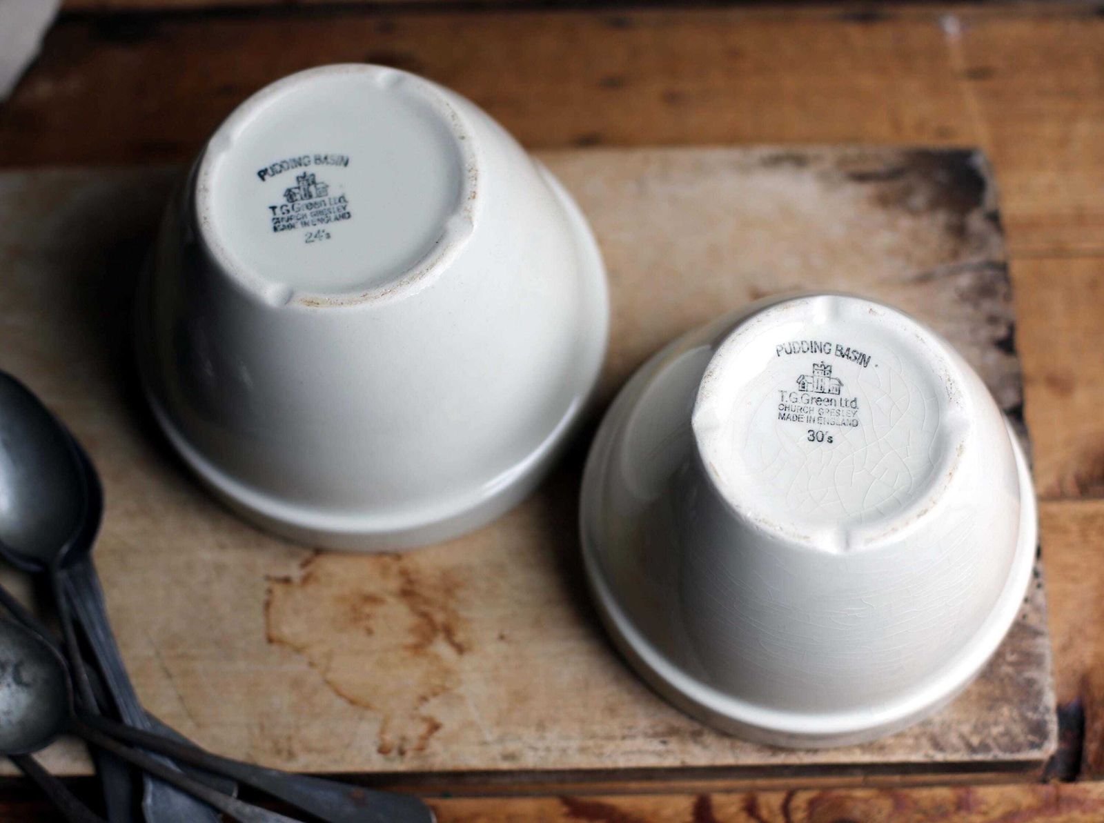 2 English White Pudding Basins Vintage Kitchen Mixing Bowls T G Green photo vinterior