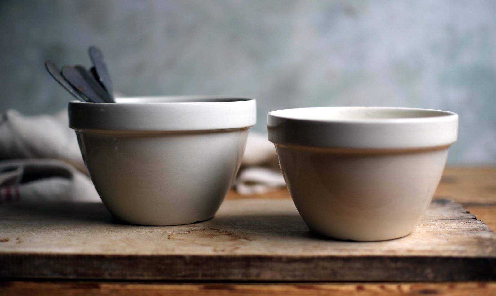 Home Decor 2 English White Pudding Basins Vintage Kitchen Mixing Bowls T G Green photo