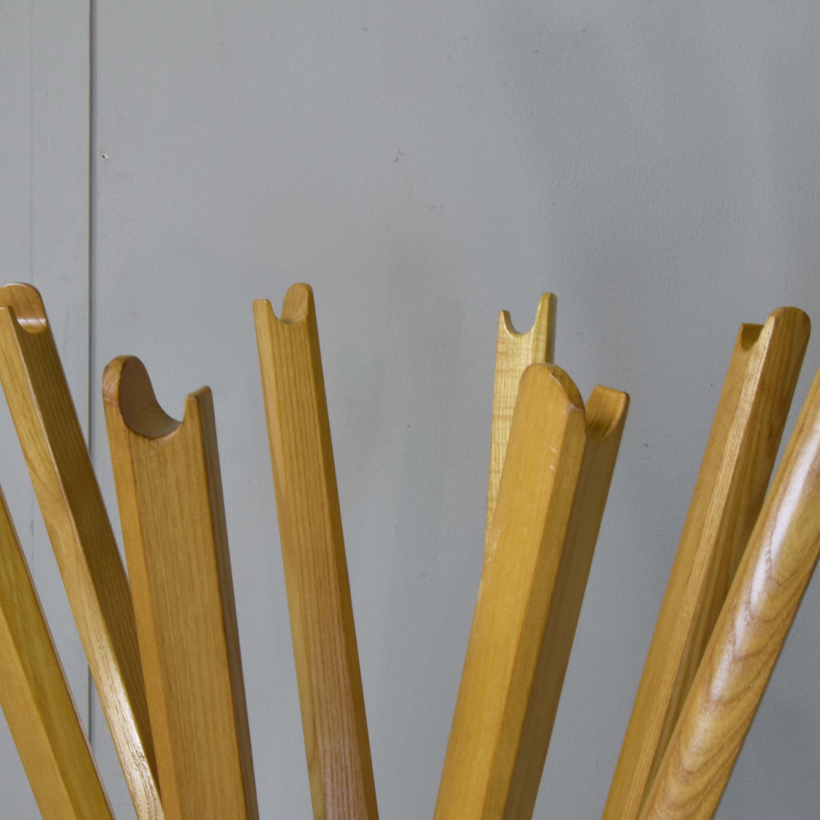 photo furniture Mid Century Modern Coat Rack By Zanotta Maple Wood Italy 1974