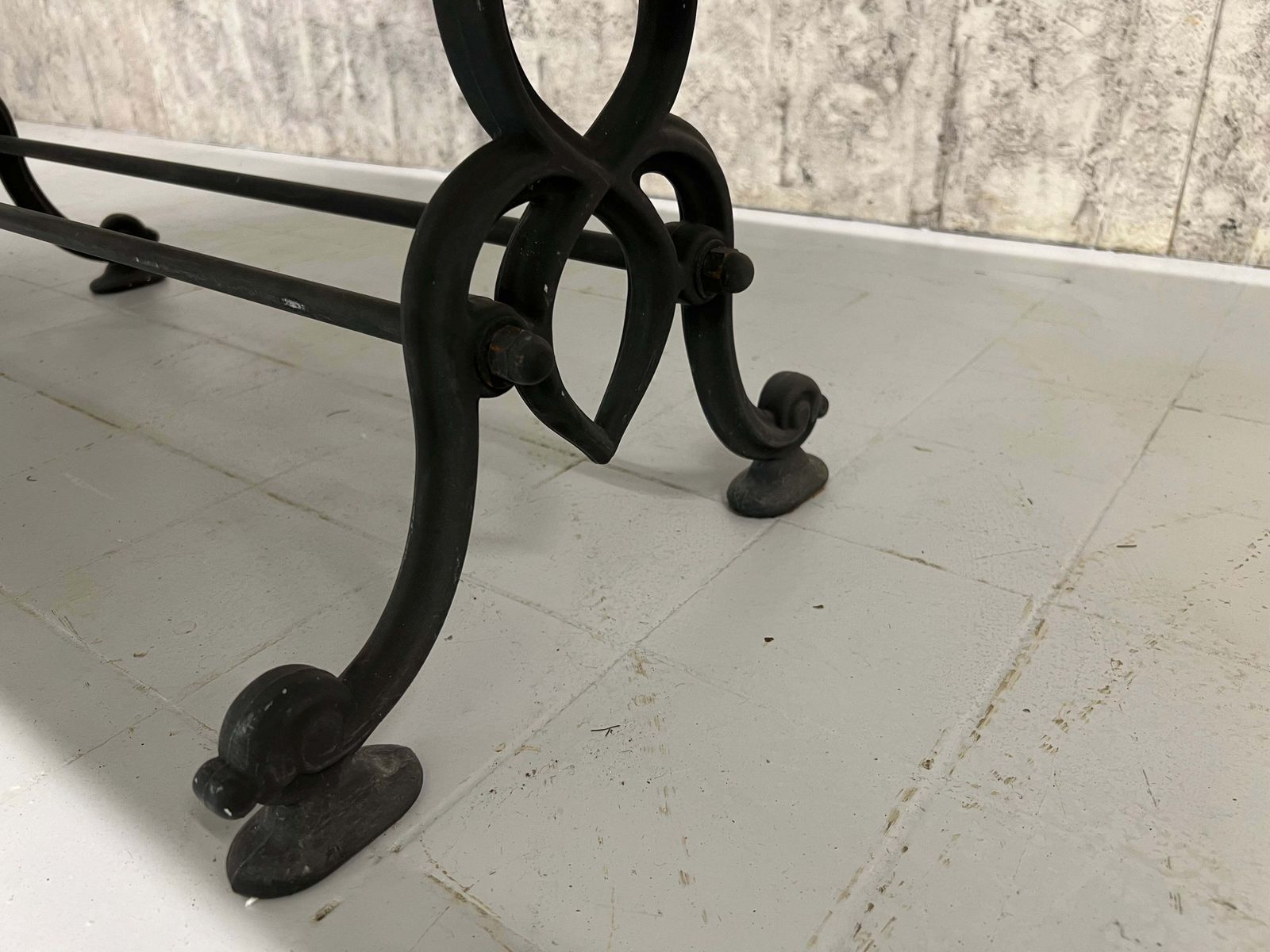 photo furniture Large French Black Marble And Cast Iron Bistro Table