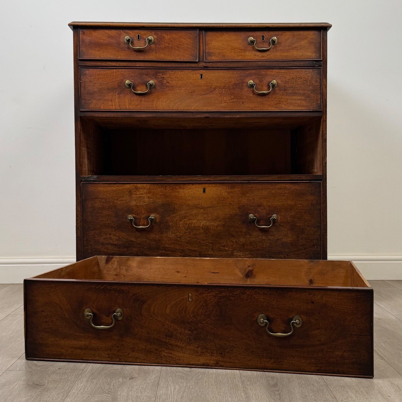 photo for sale Antique 18th Century Georgian Mahogany Chest Of Drawers ( Af 5755 )