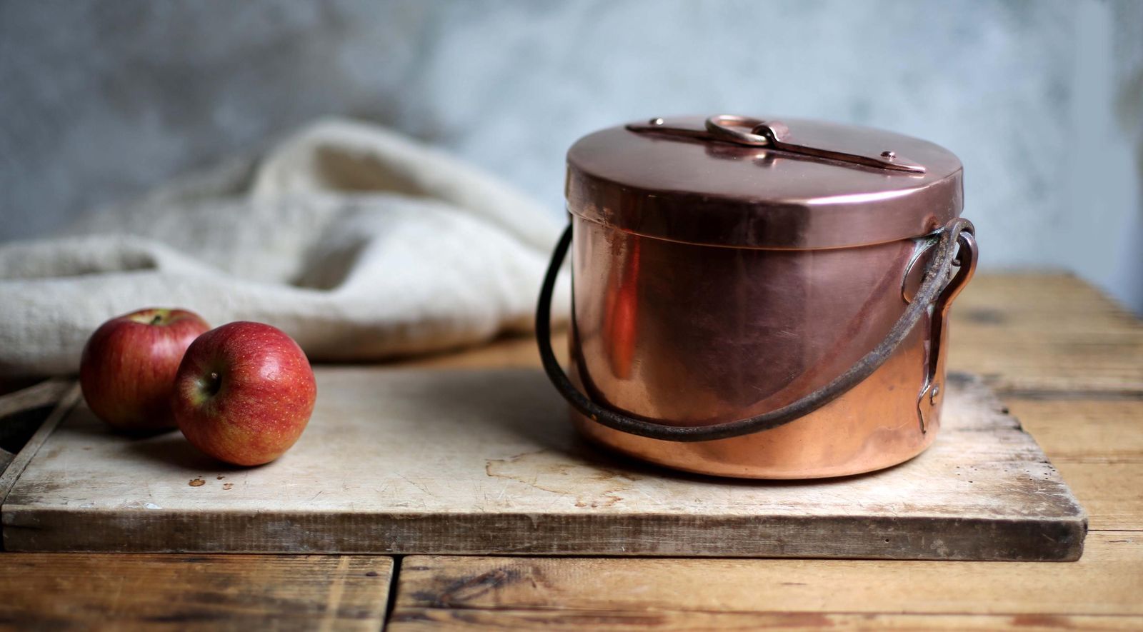 Antique French Stew Pan Copper Stock Pot Professional Quality Dutch Oven Daubiere photo furniture