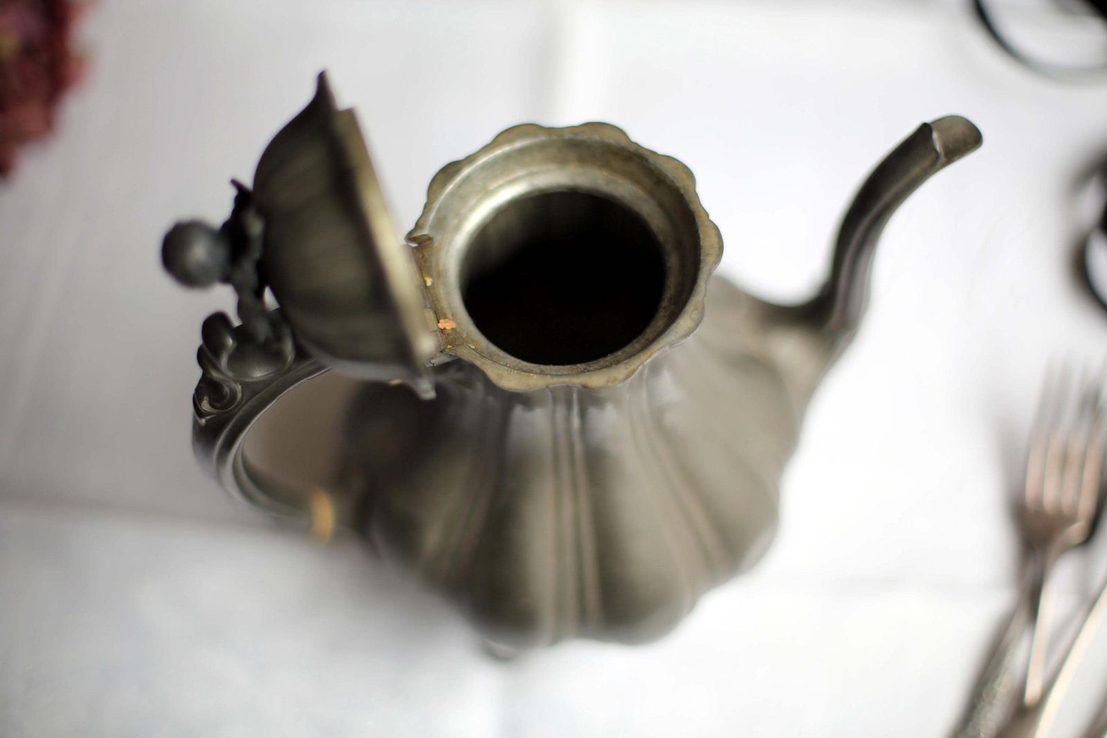 Antique Rococo Gadrooned Coffee Pot Pewter Shaw & Fisher Sheffield photo vintage