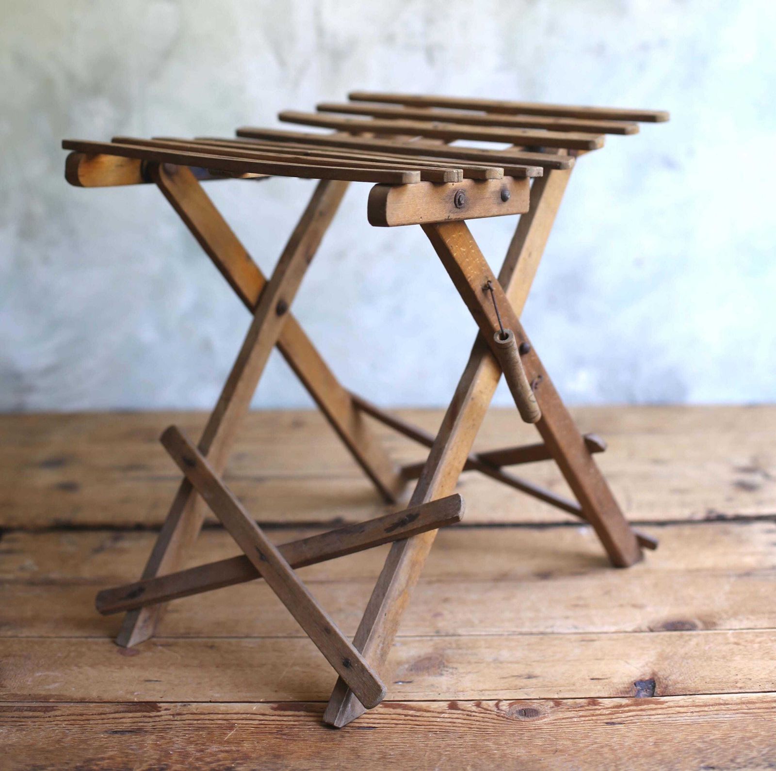 Folding Antique Camping Stool Wooden French Fishing Slatted Artists Seat Campaign Furniture photo Furniture