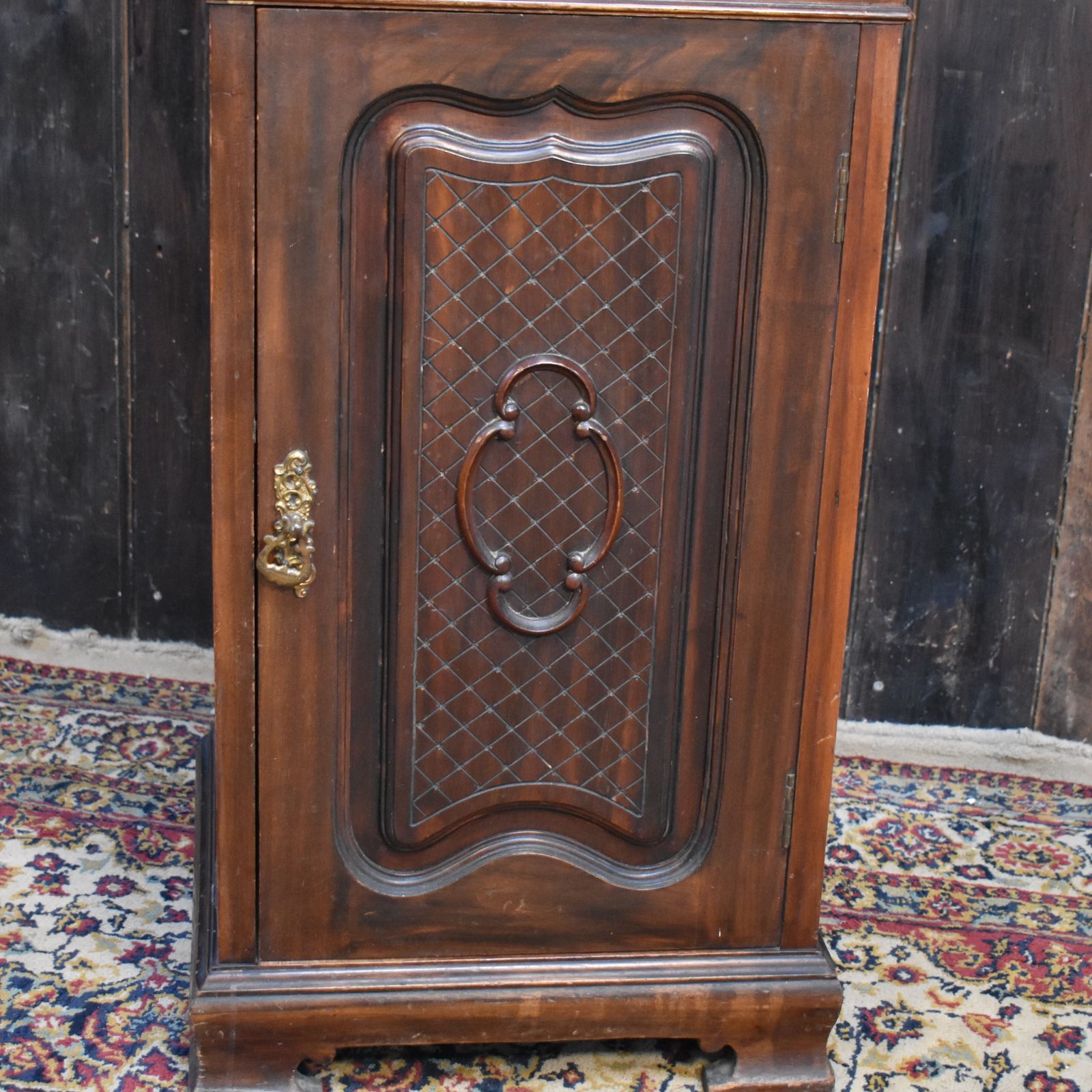Antique Mahogany Ornate Trellis Carved Nightstand Pot Cupboard Bedside Cabinet photo vinterior