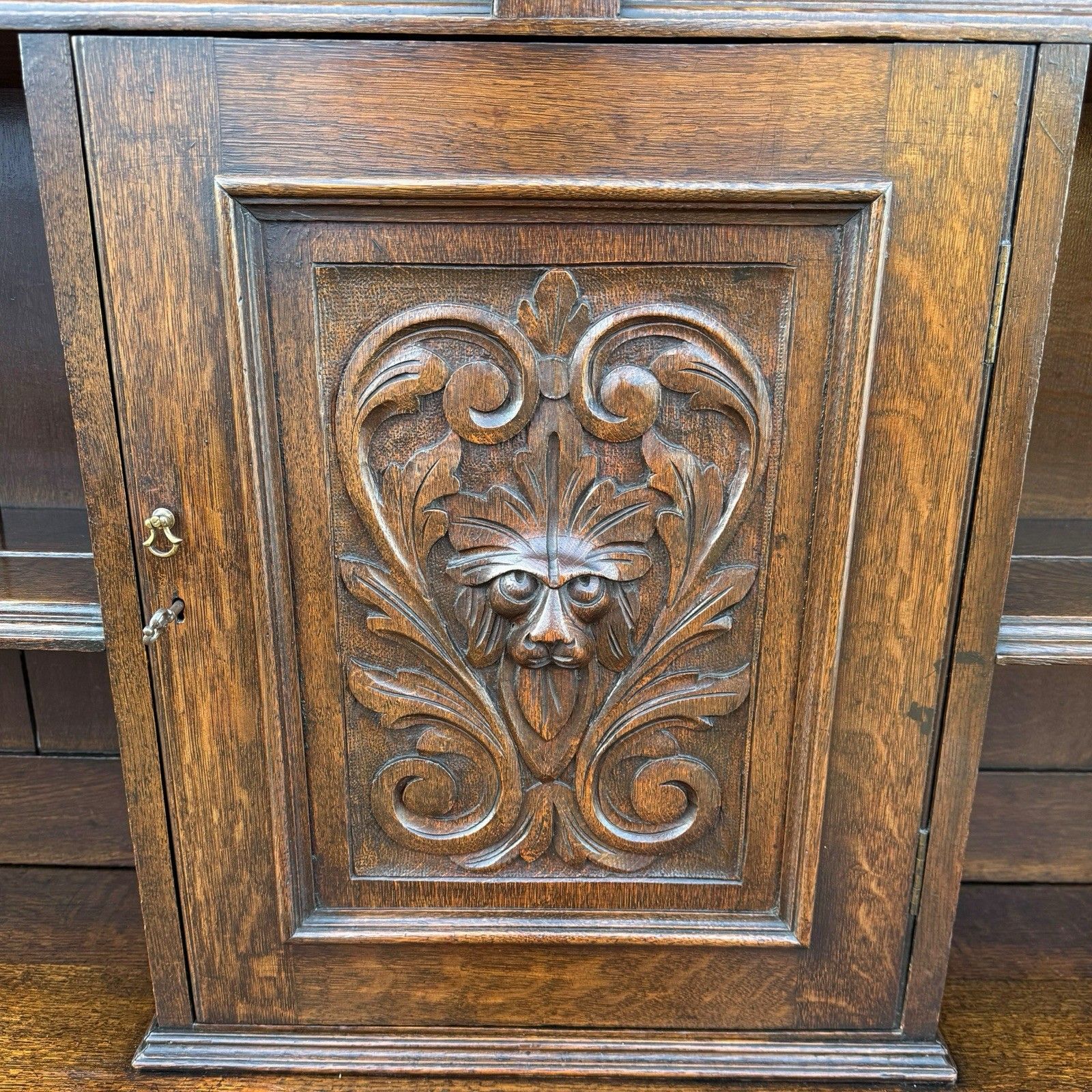 Antique Late Victorian Oak Bowfront Dresser Green Man Carvings Cabriole Legs photo vinterior