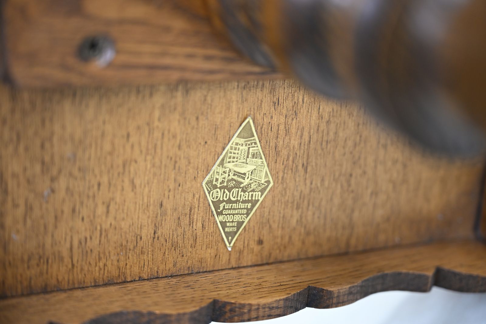 photo for sale Old Charm Plant Stand Oak Light Oak Finish Model 2164 Free Nationwide Delivery